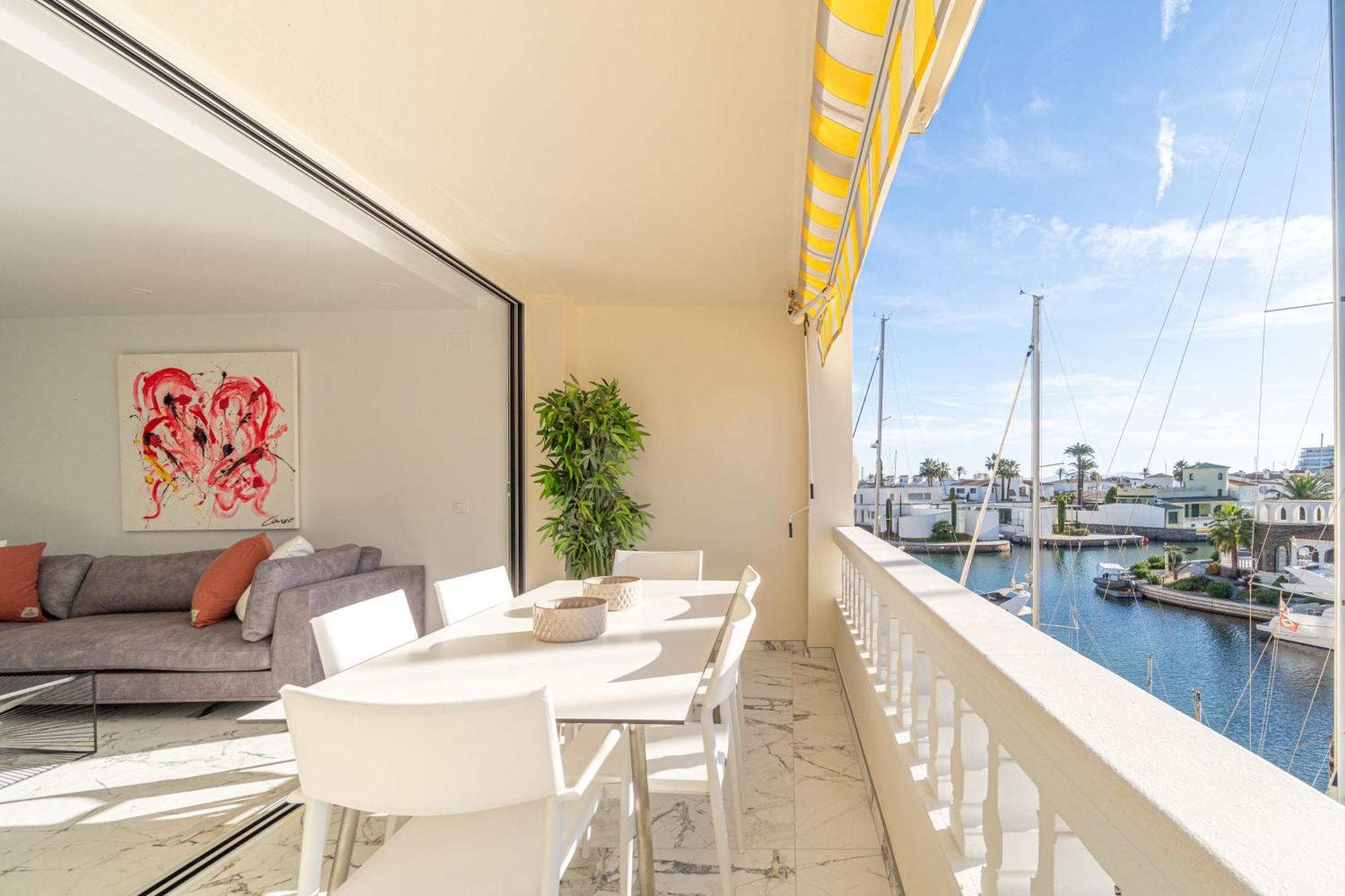 エンプリアブラバModerno Apartamento Frente Al Canal Con Terrazasアパートメント エクステリア 写真