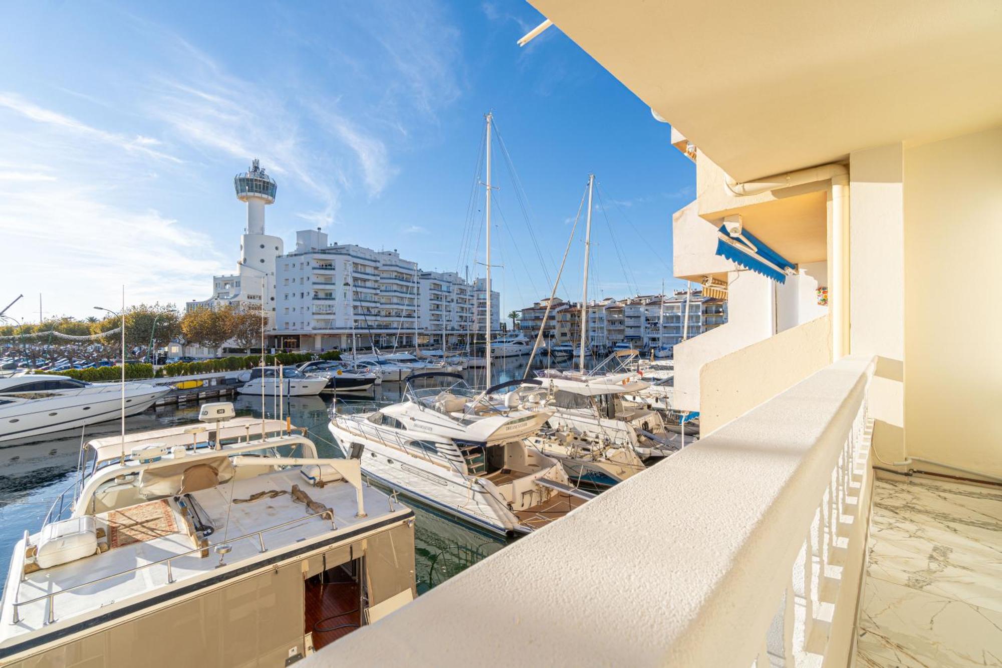 エンプリアブラバModerno Apartamento Frente Al Canal Con Terrazasアパートメント エクステリア 写真